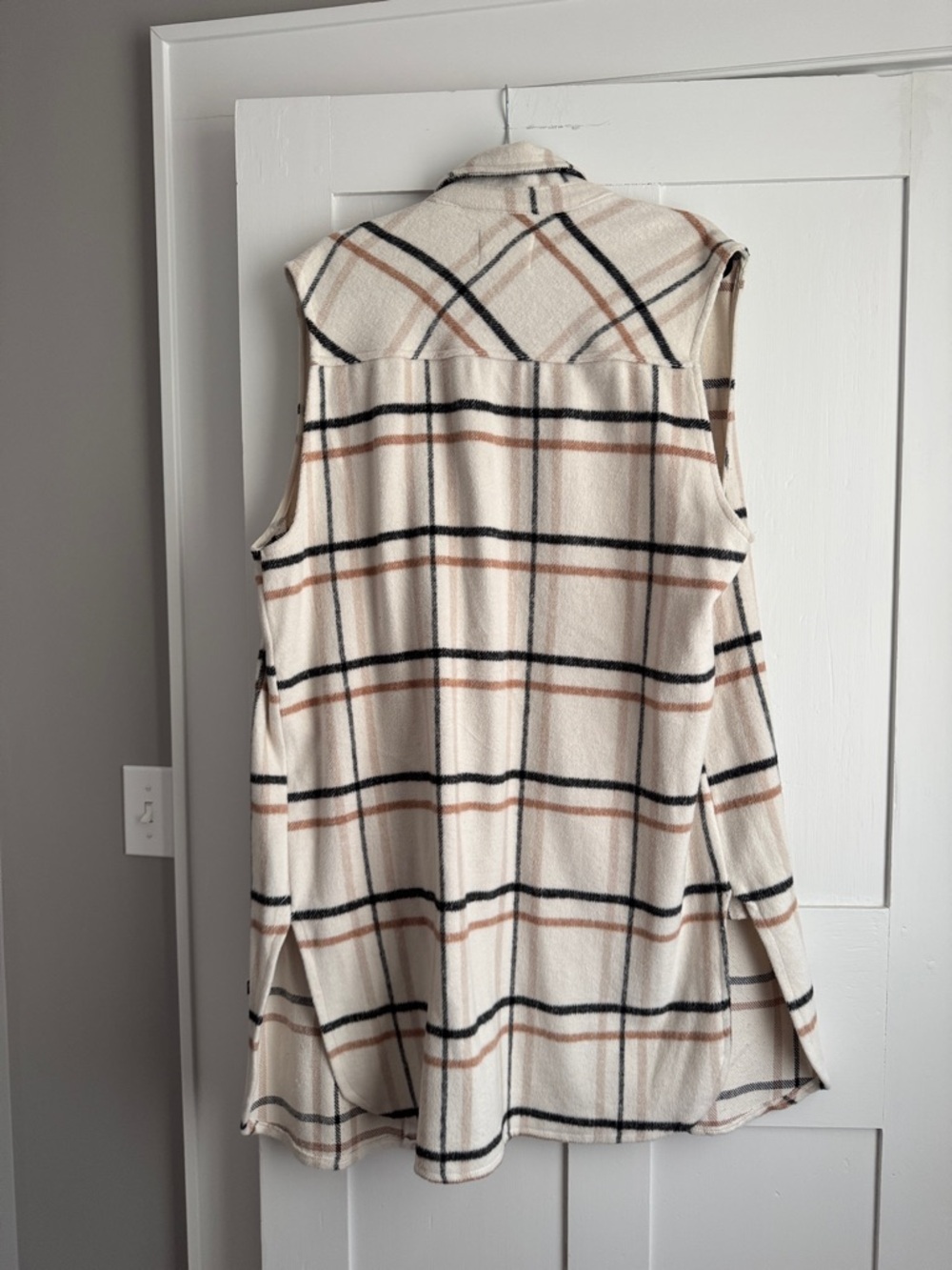 Ashley By 26 International Plaid Button-Front Vest in Cream, Black & Tan - Picture 3 of 3